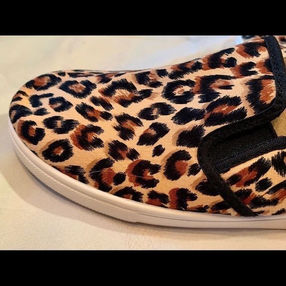 NWOT Leopard Print Loafers - Picture 3 of 16